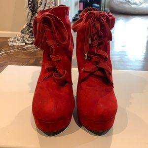 Moving out and clearing shoe closet